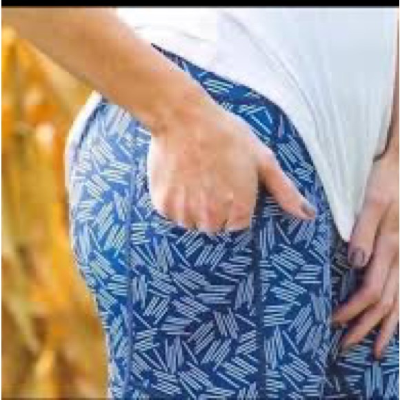 ZYIA Active Haystacks Light N Tight pockets Leggings - Picture 2 of 15